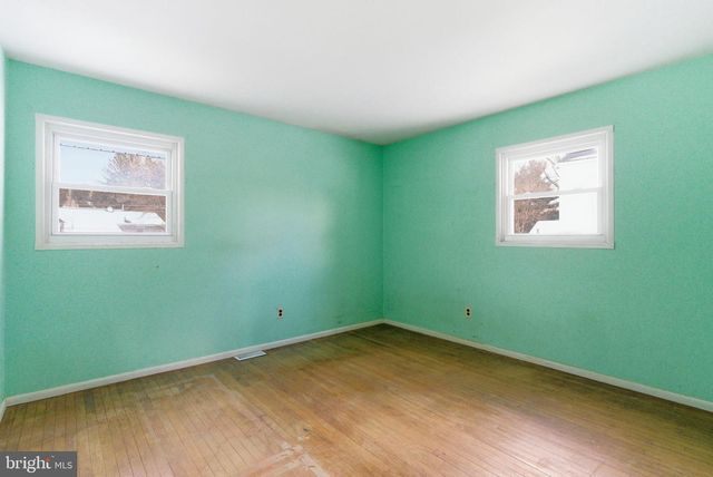 405 SUNSET DR, Downingtown, PA 19335