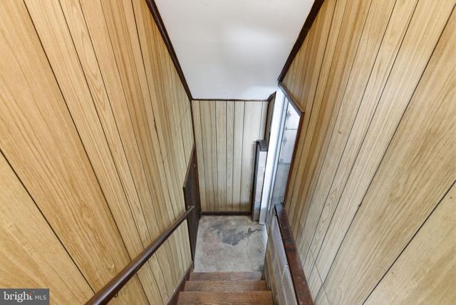 405 SUNSET DR, Downingtown, PA 19335