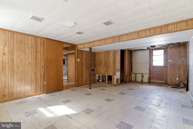 405 SUNSET DR, Downingtown, PA 19335