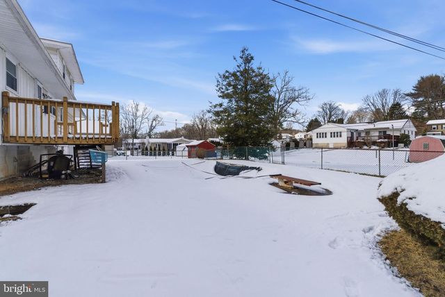 405 SUNSET DR, Downingtown, PA 19335