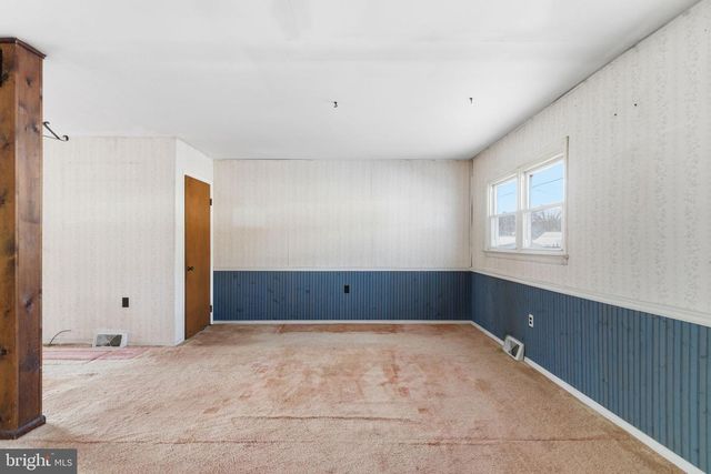 405 SUNSET DR, Downingtown, PA 19335