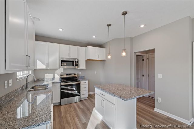 8112 Harmony Way, Charlestown, IN 47111