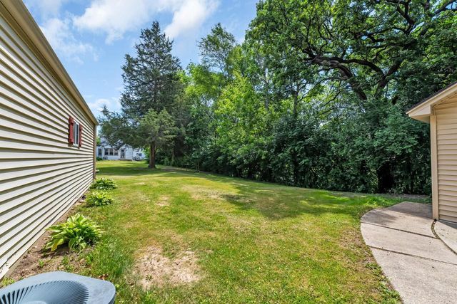 33511 Fairview COURT, Burlington, WI 53105