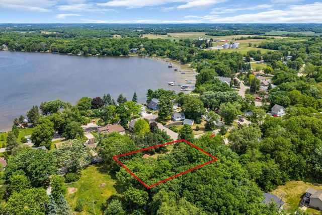 33511 Fairview COURT, Burlington, WI 53105