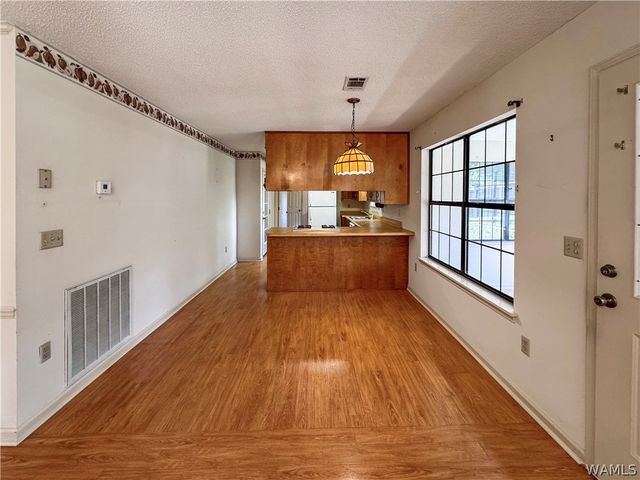 111 Burke, Moundville, AL 35474