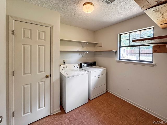 111 Burke, Moundville, AL 35474