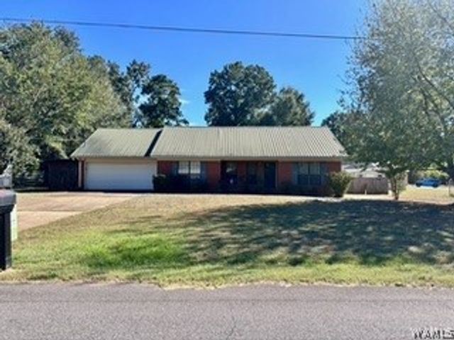 111 Burke, Moundville, AL 35474