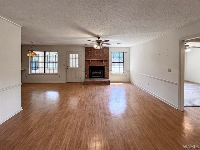 111 Burke, Moundville, AL 35474