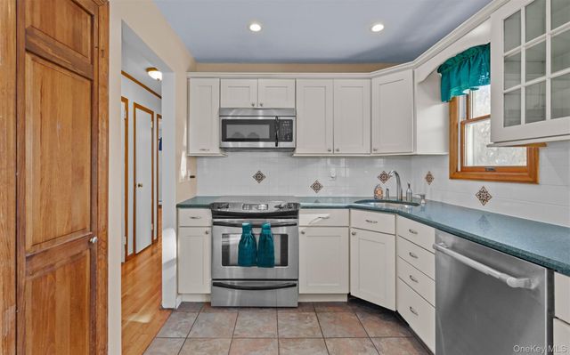 1860 Maurice Avenue, East Meadow, NY 11554