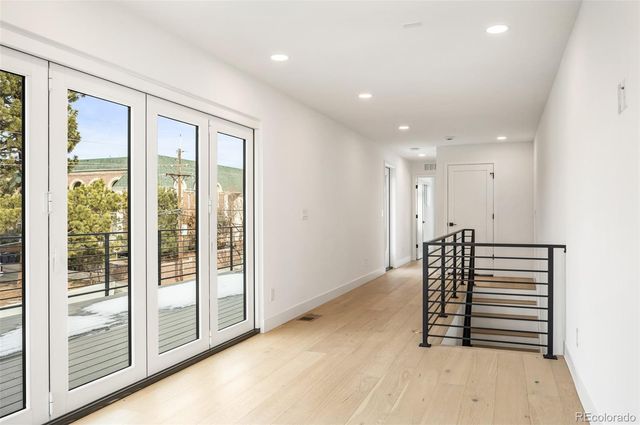 290 Monroe Street, Denver, CO 80206