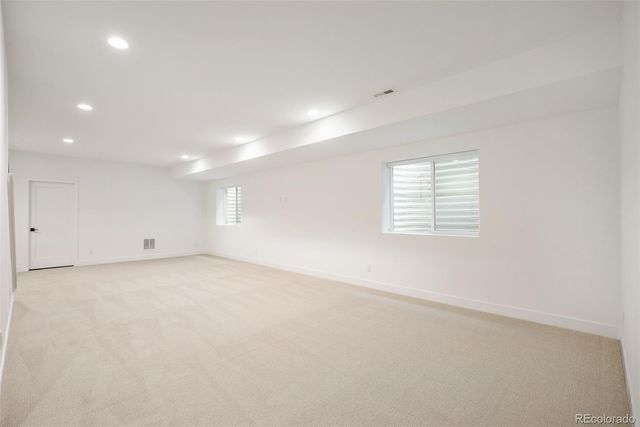 290 Monroe Street, Denver, CO 80206