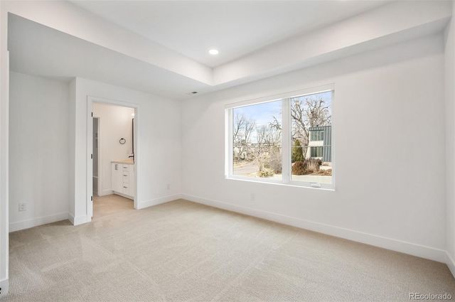 290 Monroe Street, Denver, CO 80206