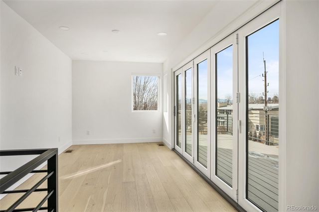 290 Monroe Street, Denver, CO 80206