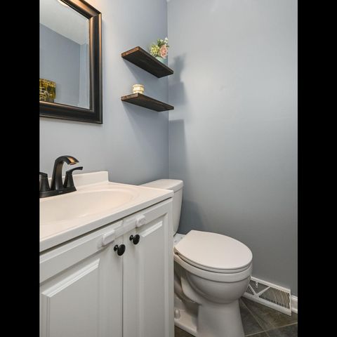 559 CABOT DR, Hockessin, DE 19707
