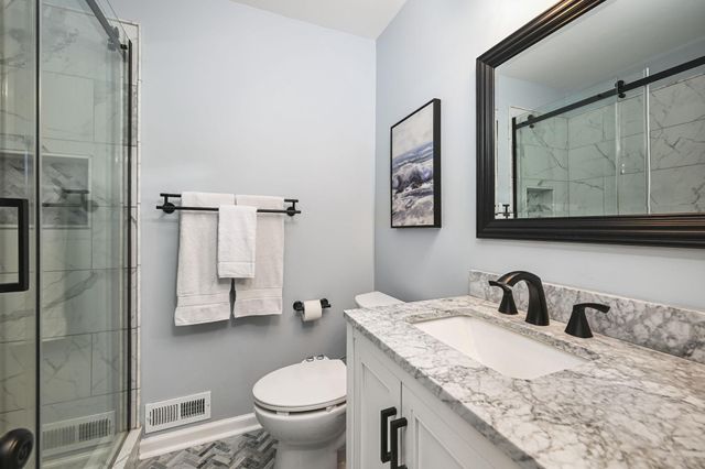 559 CABOT DR, Hockessin, DE 19707