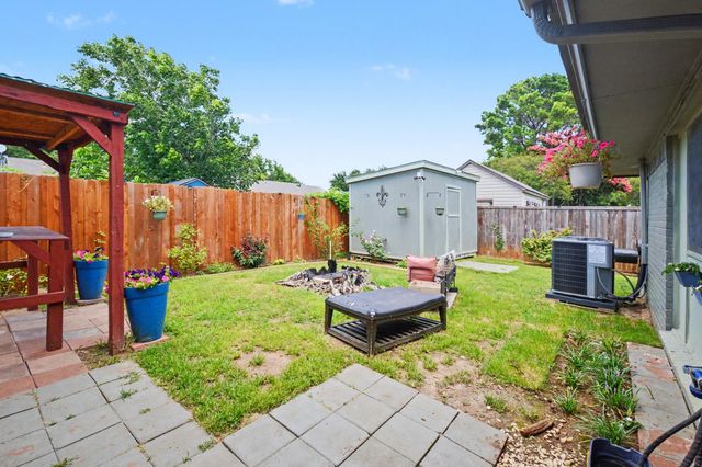 1617 Pebble Beach Drive, Lewisville, TX 75067