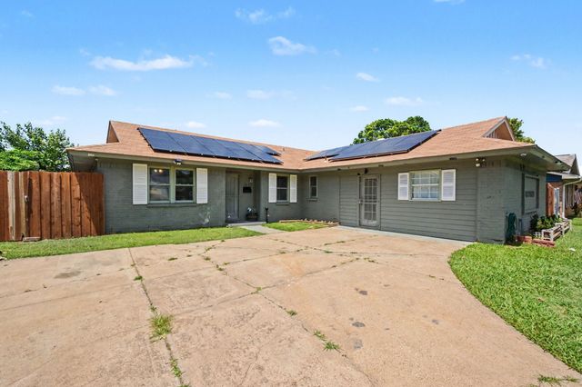 1617 Pebble Beach Drive, Lewisville, TX 75067