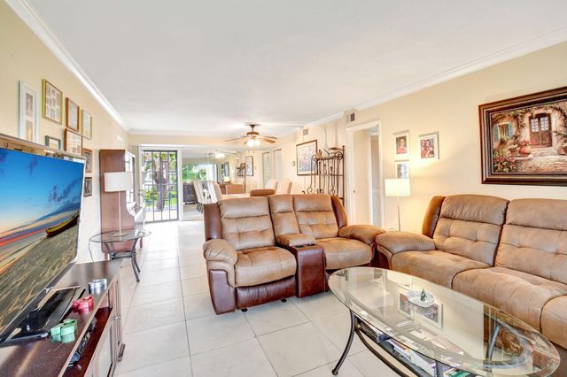 5715 Fairway Park Drive 201, Boynton Beach, FL 33437