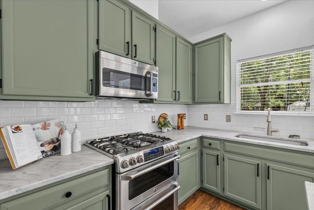 3321 Grasshopper DR, Austin, TX 78748