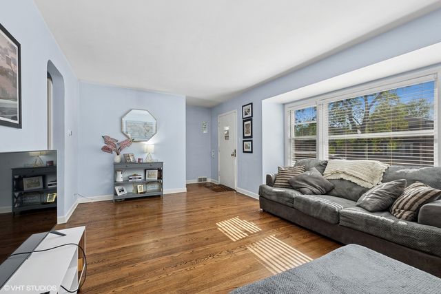 10211 S Artesian Avenue, Chicago, IL 60655