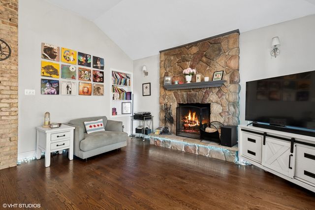 10211 S Artesian Avenue, Chicago, IL 60655