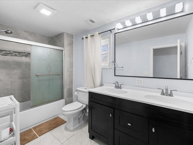 24 Summer St, Westborough, MA 01581