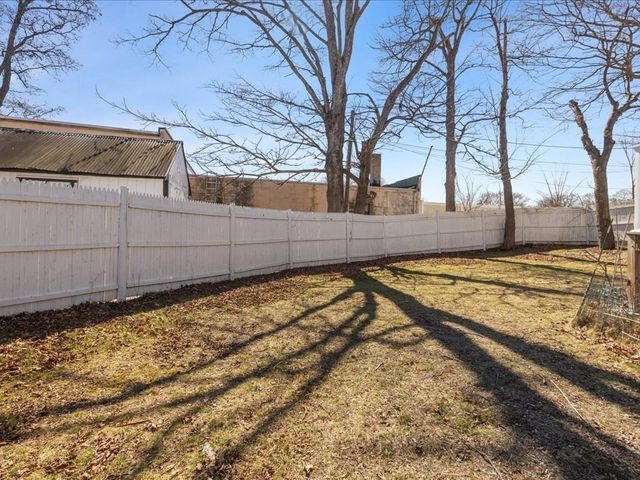 24 Summer St, Westborough, MA 01581