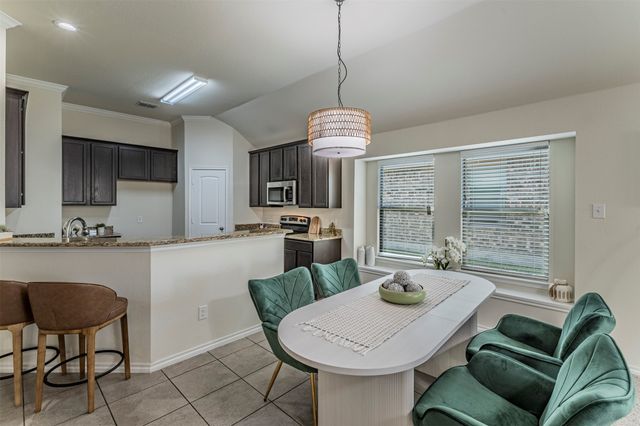414 Lucky Landing Drive, Wilmer, TX 75172