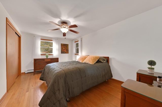 1080 Westbrooke PARKWAY, Waukesha, WI 53186