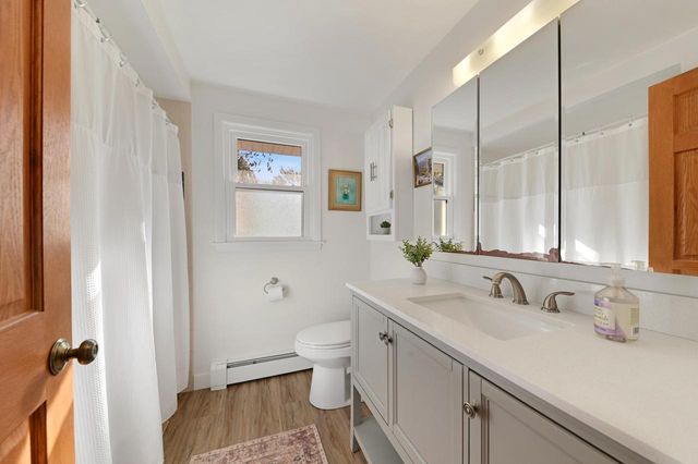 1080 Westbrooke PARKWAY, Waukesha, WI 53186