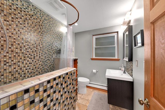 1080 Westbrooke PARKWAY, Waukesha, WI 53186