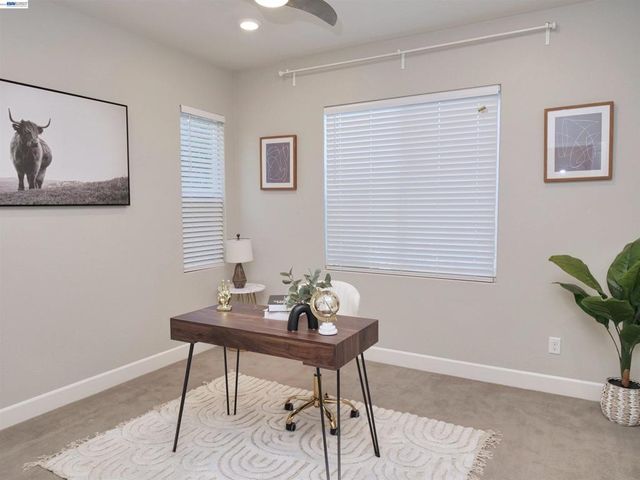 2582 Azalea Ave, Tracy, CA 95376