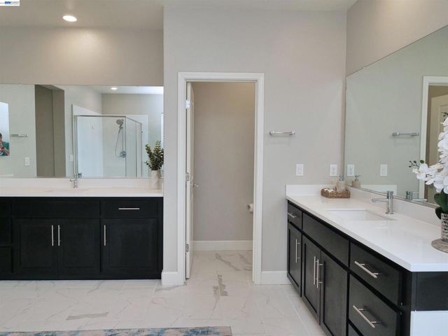 2582 Azalea Ave, Tracy, CA 95376