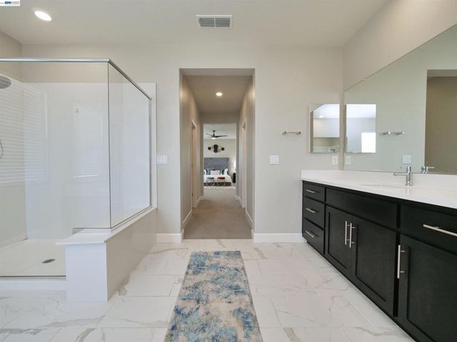 2582 Azalea Ave, Tracy, CA 95376