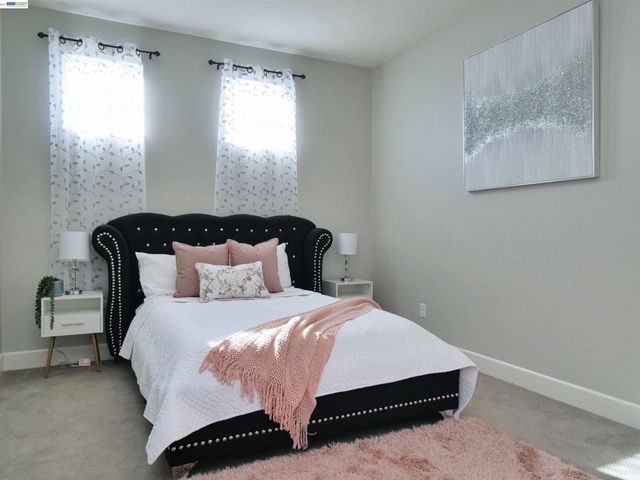 2582 Azalea Ave, Tracy, CA 95376