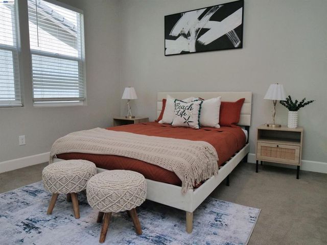 2582 Azalea Ave, Tracy, CA 95376