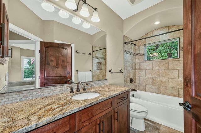2130 Arlen Court SW, Rochester, MN 55902
