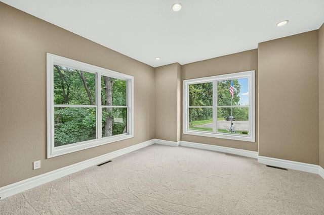 2130 Arlen Court SW, Rochester, MN 55902