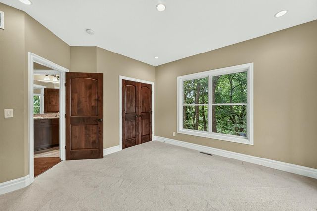 2130 Arlen Court SW, Rochester, MN 55902