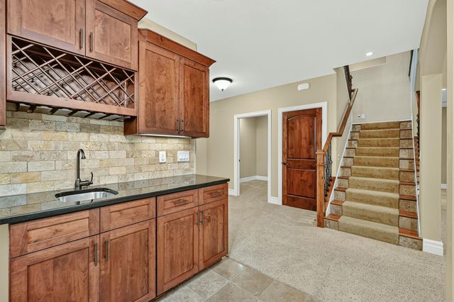 2130 Arlen Court SW, Rochester, MN 55902