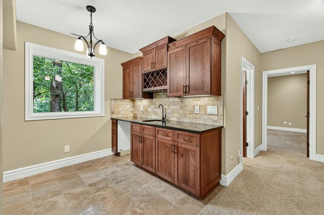 2130 Arlen Court SW, Rochester, MN 55902