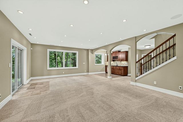 2130 Arlen Court SW, Rochester, MN 55902
