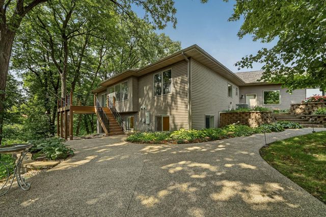 2130 Arlen Court SW, Rochester, MN 55902