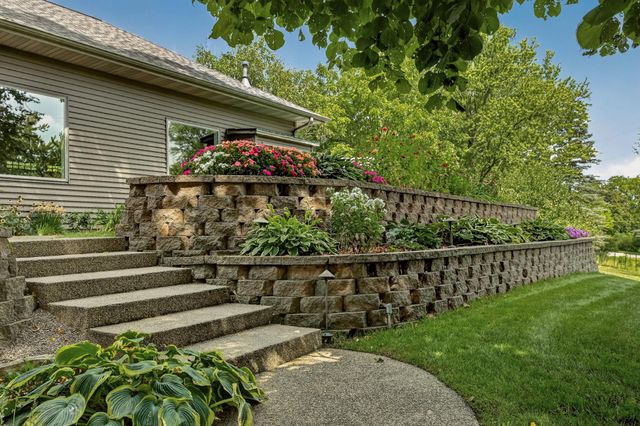 2130 Arlen Court SW, Rochester, MN 55902