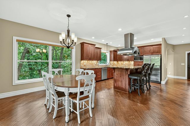 2130 Arlen Court SW, Rochester, MN 55902