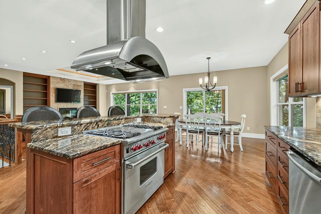 2130 Arlen Court SW, Rochester, MN 55902