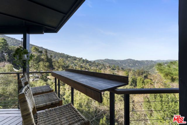 19901 Grand View Drive, Topanga (los Angeles), CA 90290