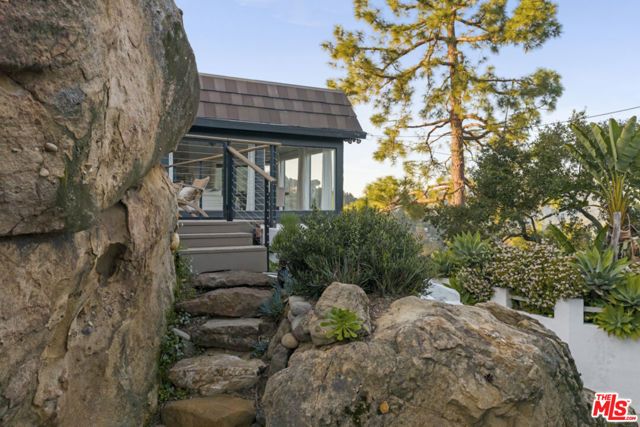 19901 Grand View Drive, Topanga (los Angeles), CA 90290