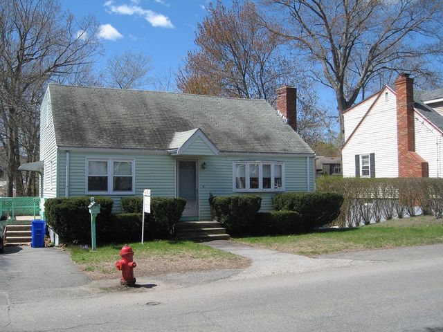 118 Elwell, Malden, MA 02148
