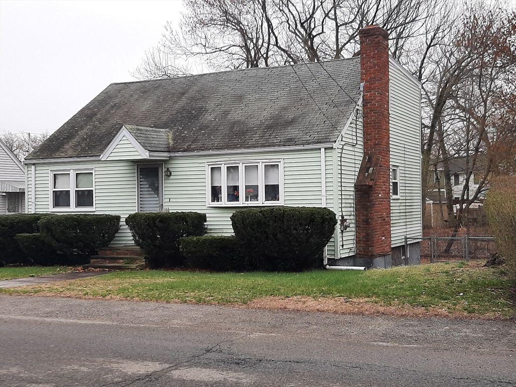 118 Elwell, Malden, MA 02148